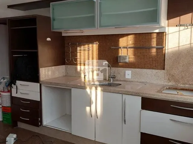 Imagem 11: Casa de 4 Dormitórios na Agronômica