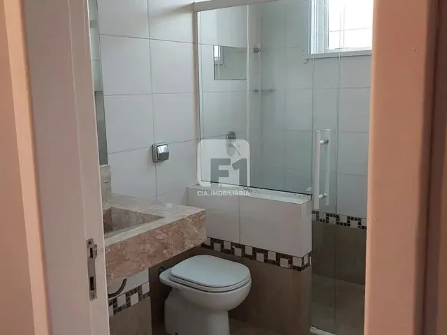 Imagem 9: Casa de 4 Dormitórios na Agronômica