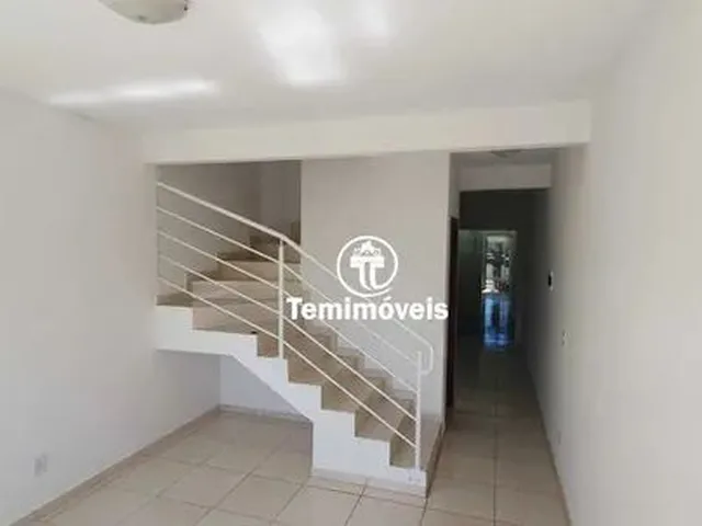 Imagem: Geminado com 70M², 2 Dormitórios,Boa Localização