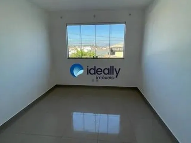 Imagem 8: Excelente Casa Geminada no Bairro Xangri-Lá com Mais de 70 M² de Área, Totalmente