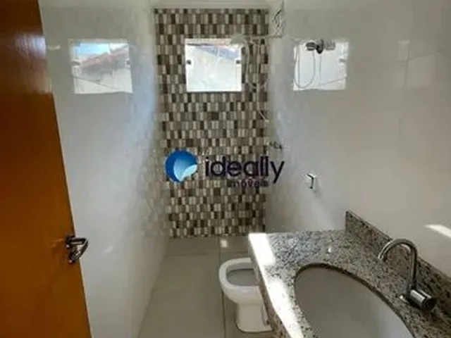 Imagem 2: Excelente Casa Geminada no Bairro Xangri-Lá com Mais de 70 M² de Área, Totalmente