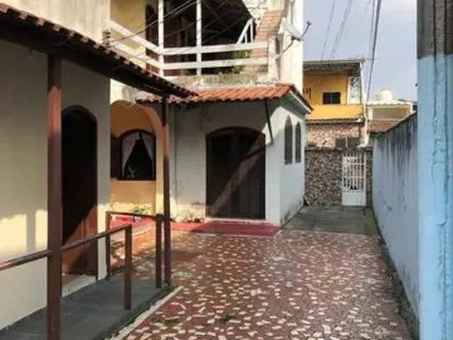 Imagem: Casa com 02 Quartos no Centro de Nilópolis