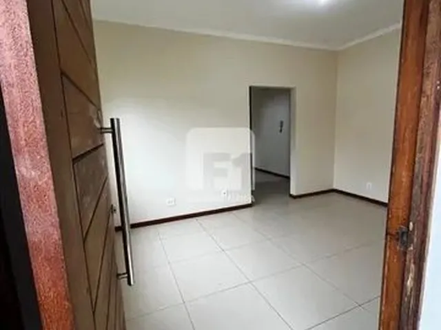 Imagem 15: Casa de 3 Dormitórios no Bairro Carianos
