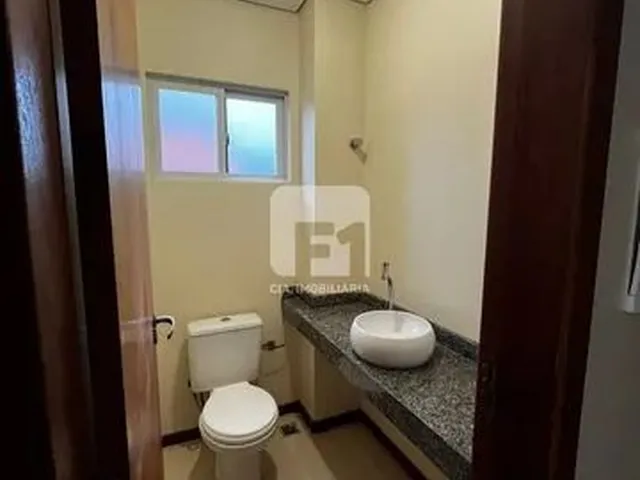 Imagem 5: Casa de 3 Dormitórios no Bairro Carianos