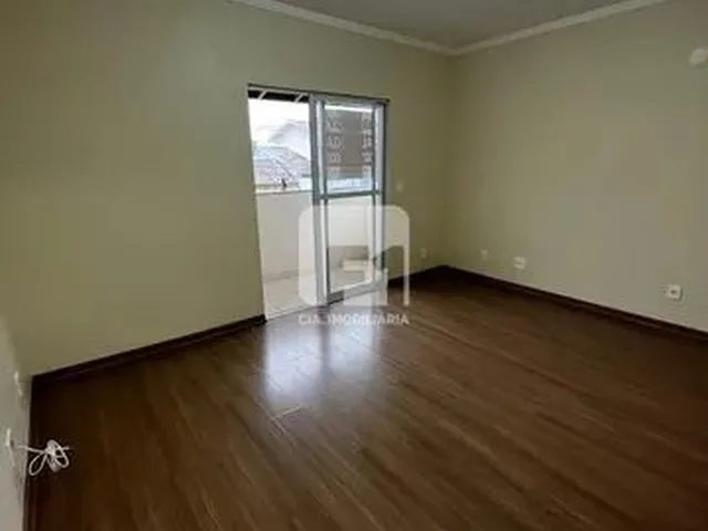 Imagem 14: Casa de 3 Dormitórios no Bairro Carianos