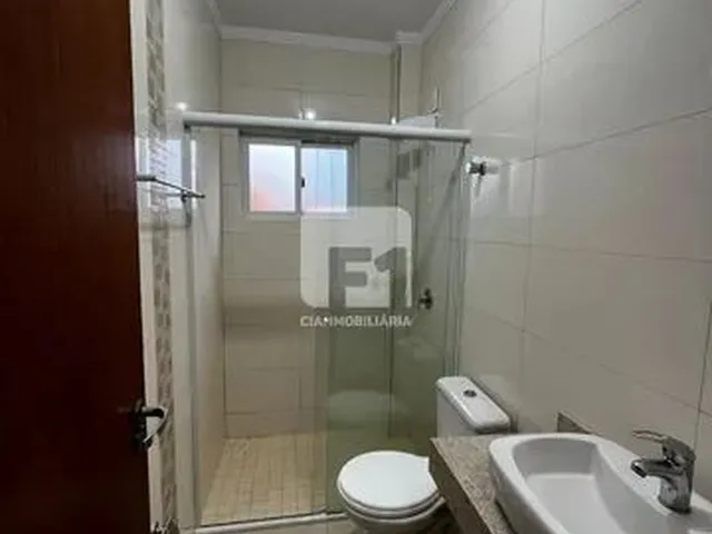 Imagem 2: Casa de 3 Dormitórios no Bairro Carianos
