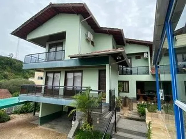 Imagem: Linda Casa 3 Pavimentos 6 Dormitorios