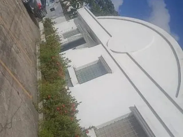 Imagem: Clínica com 11 Salas Pronta na Leste Oeste