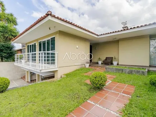 Imagem 1: Casa com 4 Suítes - Vista Alegre - Curitiba/ Pr