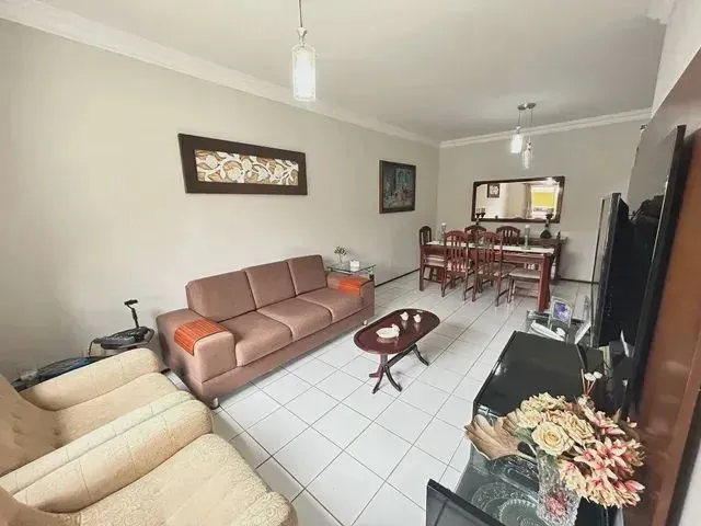 Imagem 3: Casa para Venda Possui 100 Metros Quadrados com 3 Quartos em Marco - Belém - Pa