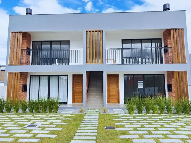 Imagem: O apartamento possui 2 Dormitórios, 1 Suíte, 2 Banheiros,