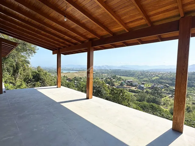 Imagem: Casa à venda no bairro Praia do Rosa
