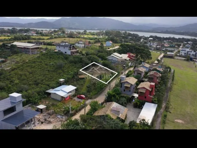 Imagem: Terreno à venda no bairro Praia do Rosa
