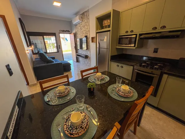 Imagem: O apartamento possui 2 Dormitórios, 1 Banheiro, 53m² de