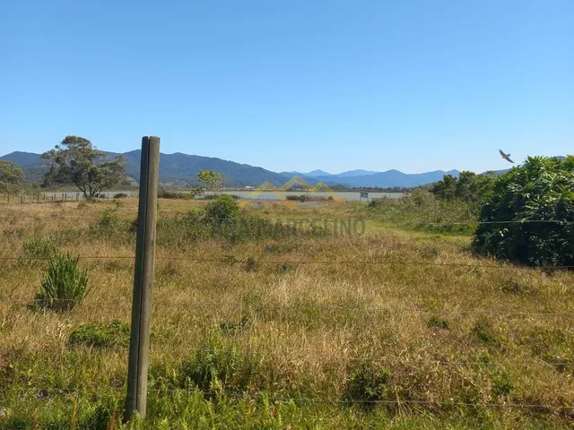 Imagem 2: Terreno com vista incrível para lagoa