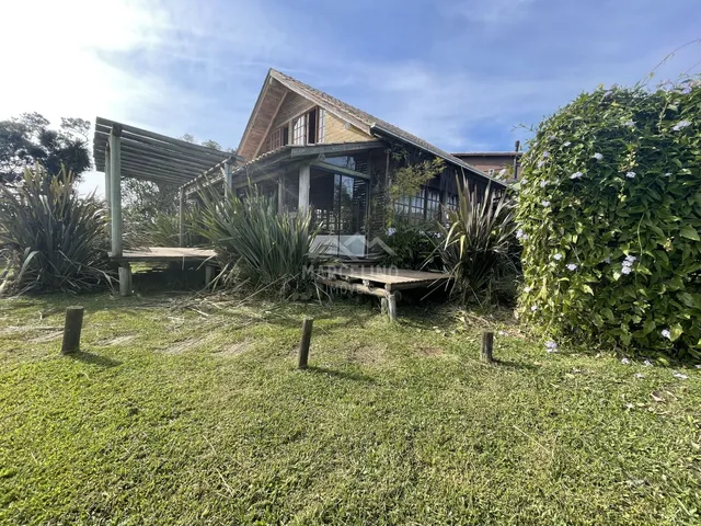 Imagem: Casa Chalé com Vista Perene a Lagoa de