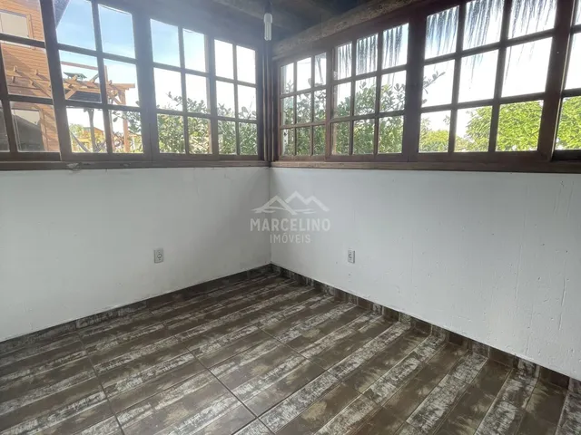 Imagem 2: Casa Chalé com Vista Perene a Lagoa de Ibiraquera-SC