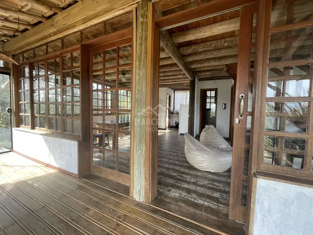 Imagem 3: Casa Chalé com Vista Perene a Lagoa de Ibiraquera-SC