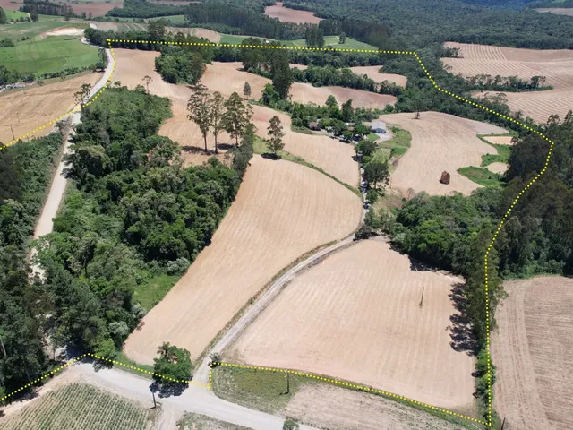 Imagem: Sítio à venda em Vítor Meireles/SC