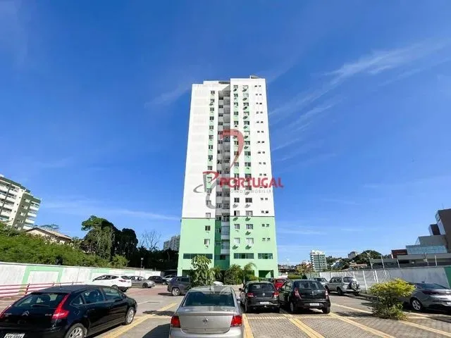 Imagem: O apartamento possui 2 Dormitórios, 1 Suíte, 2 Banheiros,