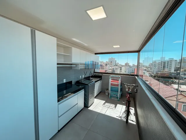 Imagem 6: Cobertura com 214m², 3 quartos sendo 02 suítes, 4 vagas. À venda, no bairro Sagrada