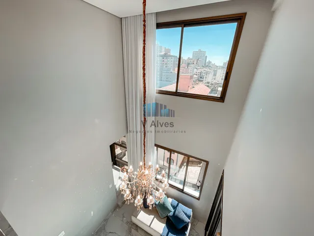 Imagem 13: Cobertura com 214m², 3 quartos sendo 02 suítes, 4 vagas. À venda, no bairro Sagrada