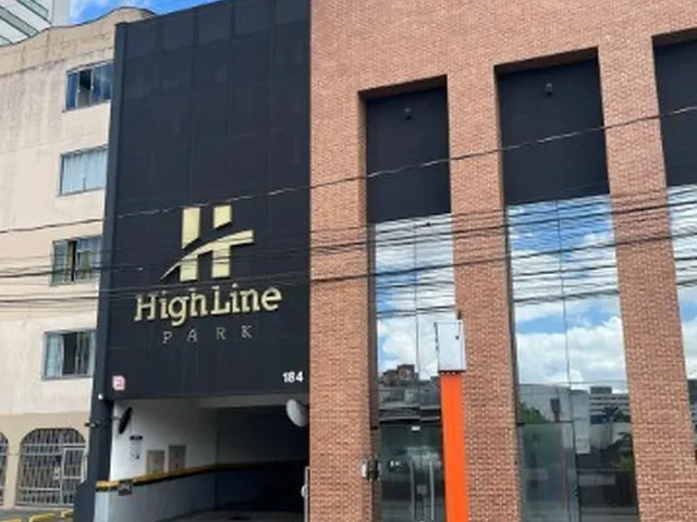 Imagem 2: Sala Comercial Térrea à Venda no HighLine Park - Localização Premium no Centro de