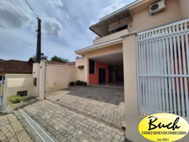 Imagem 4: Casa alto padrão Bairro Saguaçu Joinville - Buch Imóveis