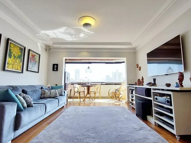Imagem: O apartamento possui 4 Dormitórios, 1 Suíte, 6 Banheiros,