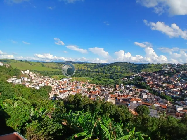 Imagem 1: Apartamento amplo, com sala, varanda, 3 quartos