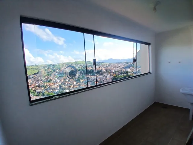 Imagem 6: Apartamento amplo, com sala, varanda, 3 quartos