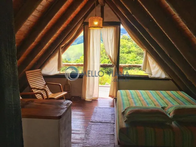 Imagem 2: Sitio com cachoeira 30 m de altura