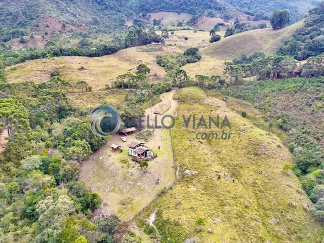 Imagem 14: Sitio com cachoeira 30 m de altura