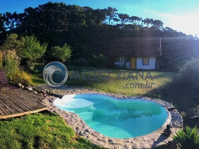 Imagem 12: Sitio com cachoeira 30 m de altura