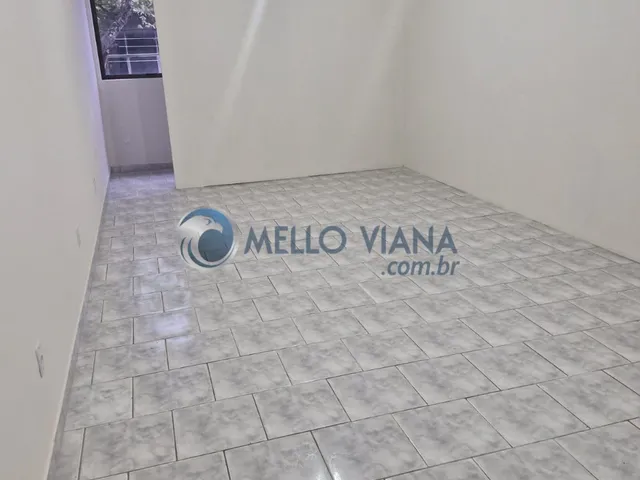 Imagem 12: Imóvel Comercial à Venda em São Lourenço-MG - 4 Salas e 4 Banheiros no Centro da