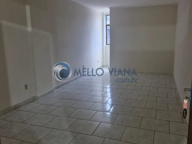 Imagem 11: Imóvel Comercial à Venda em São Lourenço-MG - 4 Salas e 4 Banheiros no Centro da