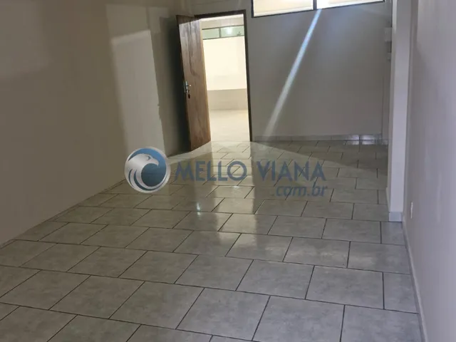 Imagem 2: Imóvel Comercial à Venda em São Lourenço-MG - 4 Salas e 4 Banheiros no Centro da