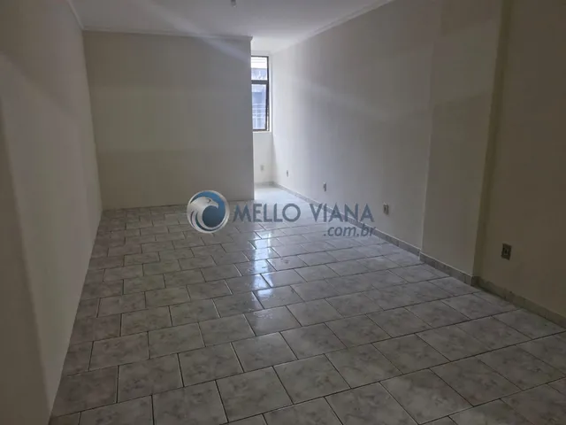 Imagem 4: Imóvel Comercial à Venda em São Lourenço-MG - 4 Salas e 4 Banheiros no Centro da