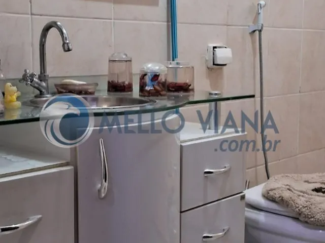 Imagem 3: Casa com 02 suites,02 dormitorios,03 garagens cobertas,01 lavabo em bairro tranguilo em
