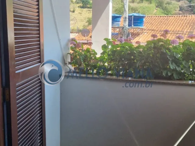 Imagem 14: Espaçosa e luxuosa casa de 5 quartos no Centro de Carmo de Minas-MG, com 3 suítes e