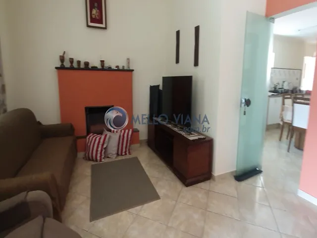 Imagem 6: Belíssima casa de padrão alto estilo "de campo" com piscina e 3 quartos próximo ao