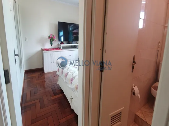 Imagem 2: Belíssima casa de padrão alto estilo "de campo" com piscina e 3 quartos próximo ao