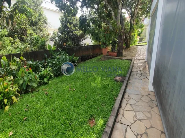 Imagem 5: Belíssima casa de padrão alto estilo "de campo" com piscina e 3 quartos próximo ao