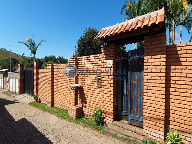 Imagem 8: Casa de campo em Caxambu MG com 2 quartos e pomar com muita fruta
