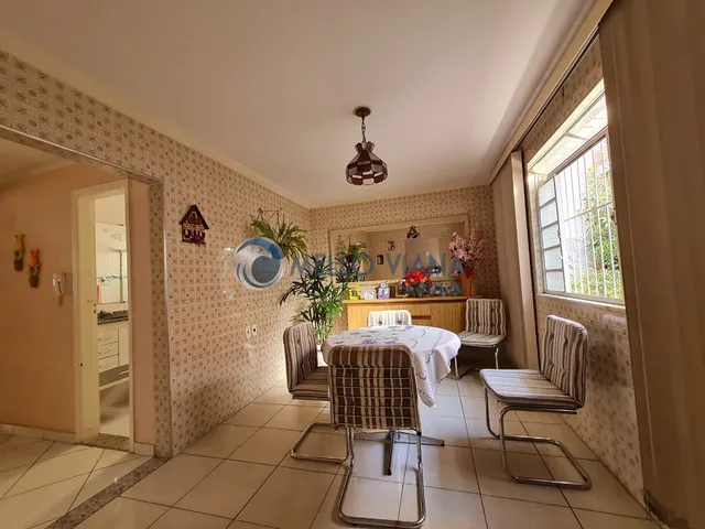 Imagem 16: Casa reformada, em bom estado de conservação no centro de São Lourenço - MG