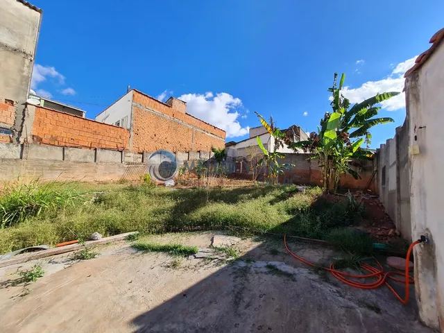 Imagem 6: Casa reformada, em bom estado de conservação no centro de São Lourenço - MG