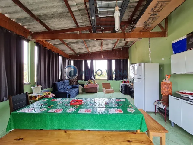 Imagem 3: Casa com 2 lojas, localizada no centro da cidade, próximo a estação de trem e ao