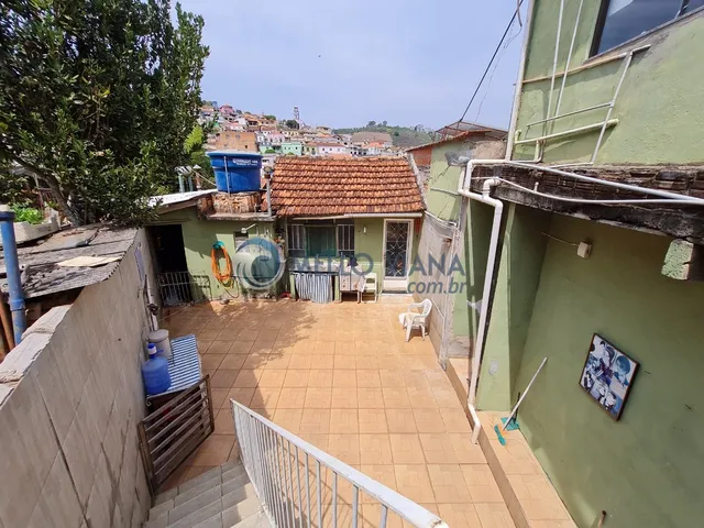 Imagem 10: Casa com 2 lojas, localizada no centro da cidade, próximo a estação de trem e ao