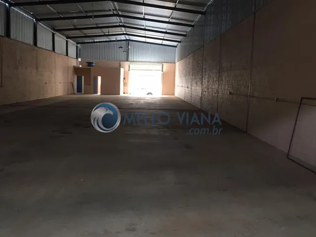 Imagem 4: Galpão com 500m², 2 escritórios , 2 banheiros, 2 cozinhas. Fachada em blindex (em