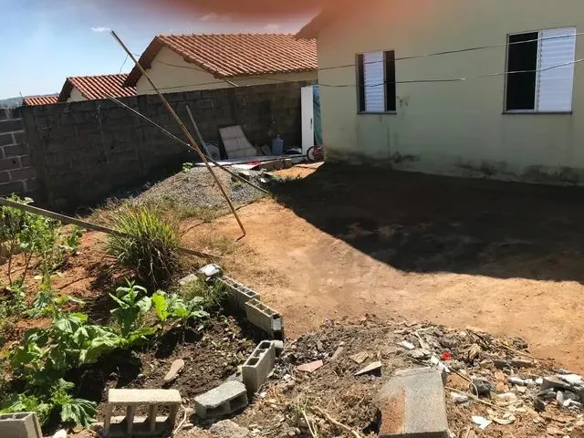 Imagem 4: Vendo Casa com Espaço nos Fundos para Construção